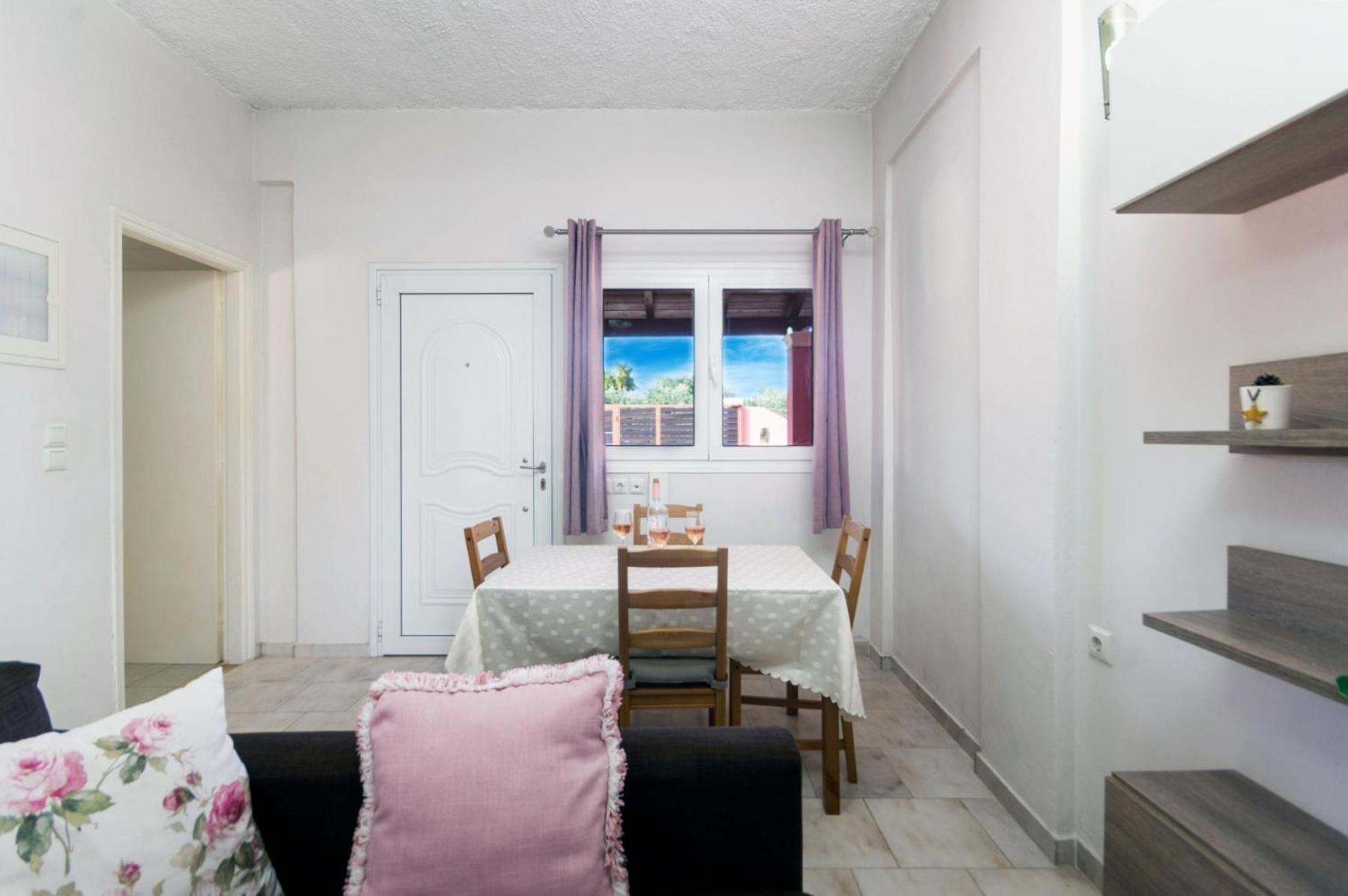 Amaryllis Boutique Apartments Moraitika Exteriör bild