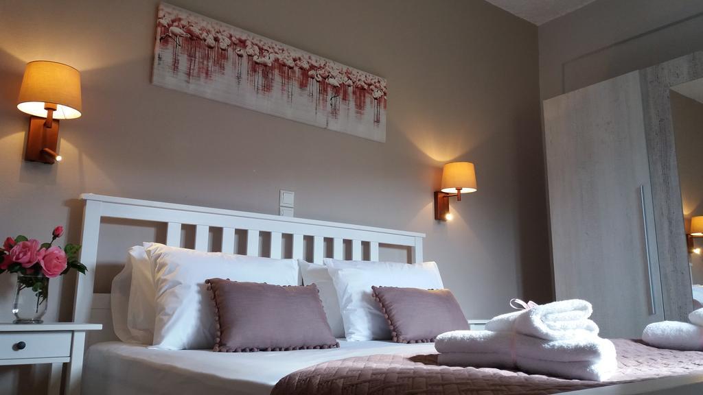 Amaryllis Boutique Apartments Moraitika Exteriör bild