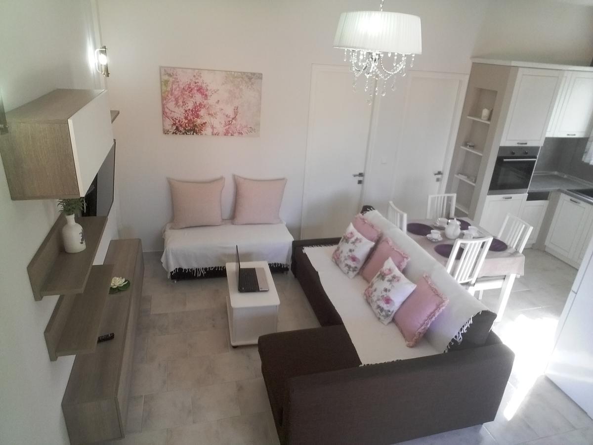 Amaryllis Boutique Apartments Moraitika Exteriör bild