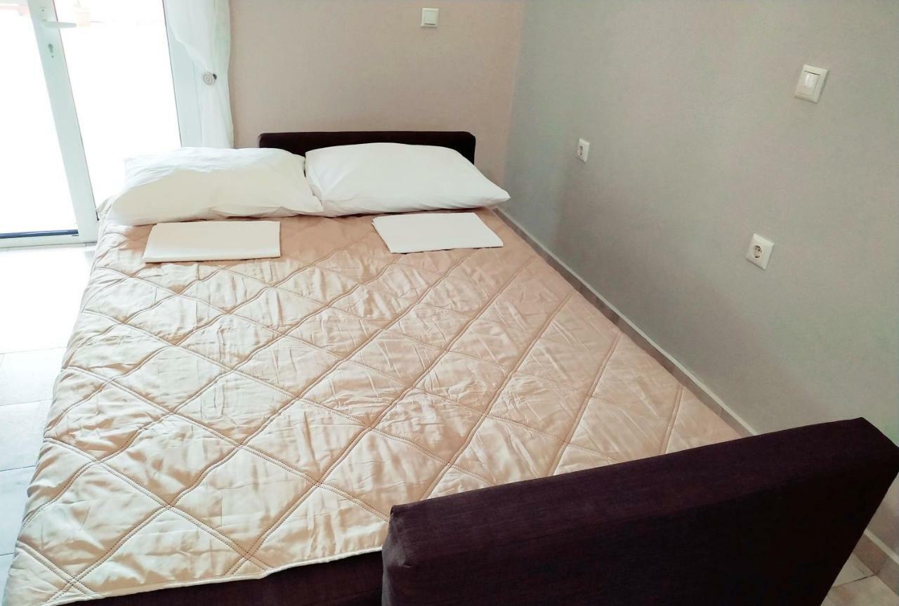 Amaryllis Boutique Apartments Moraitika Rum bild
